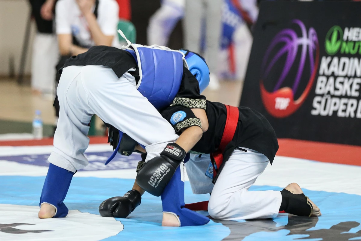 "3. Dünya Alpagut Şampiyonası", Bursa\'da başladı