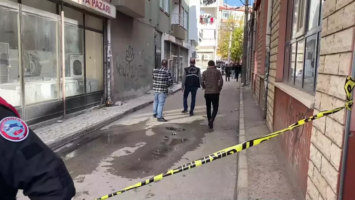 Aksaray\'da 15 Yaşındaki Genç Kız Vurularak Öldürüldü