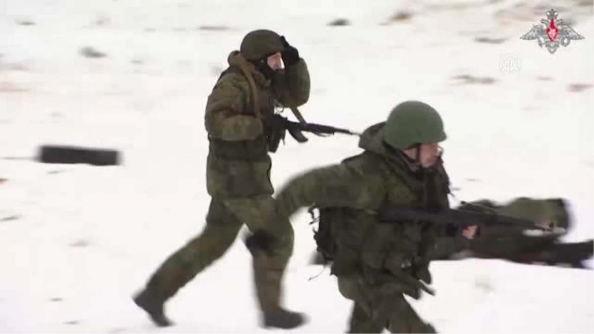 Belarus\'da Rusya ile kurulan ortak askeri grup kapsamında askerler, yoğun savaş eğitimi almaya devam ediyor