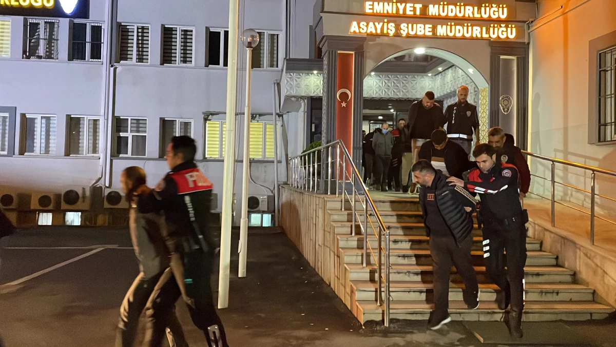 Bursa merkezli fuhuş operasyonunda 12 şüpheli gözaltına alındı