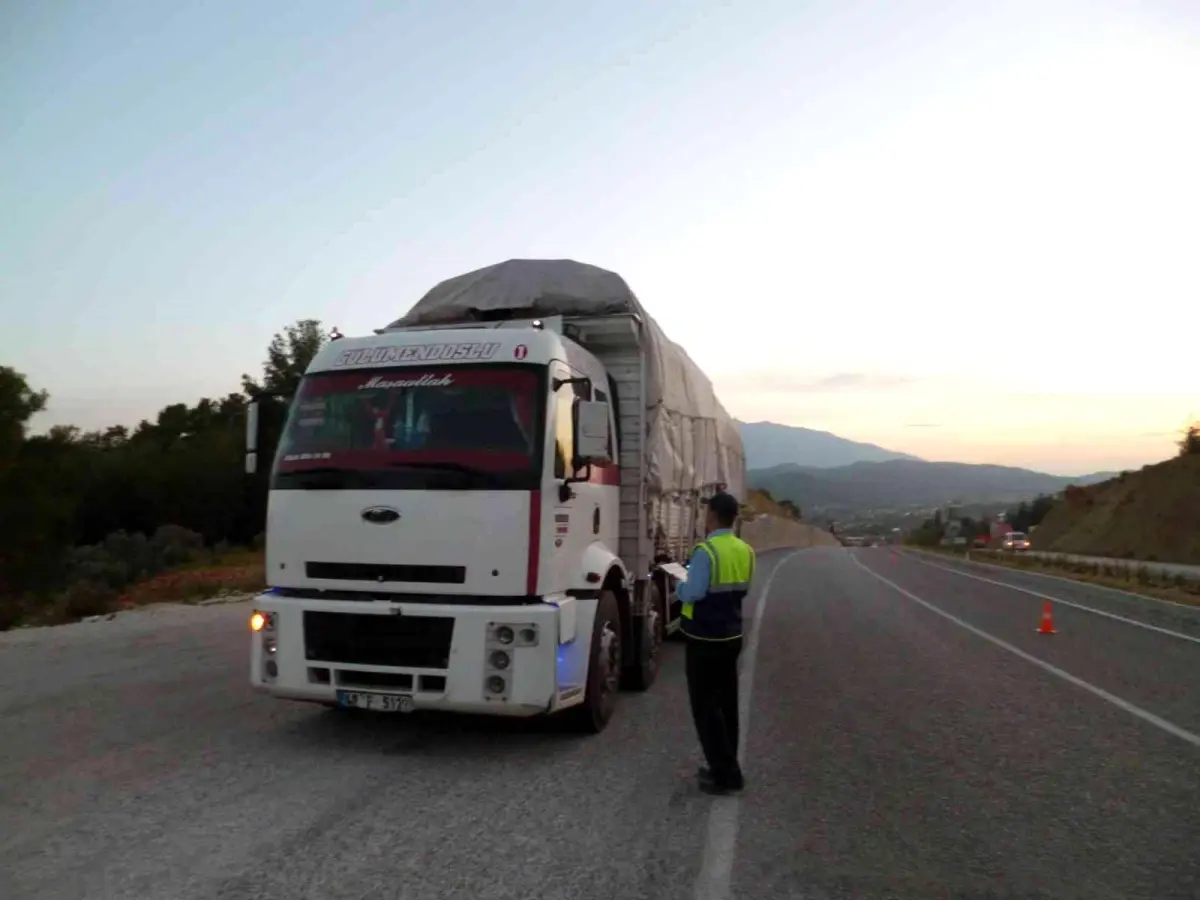 Büyükşehir zabıta yollarda 925 denetim gerçekleştirdi