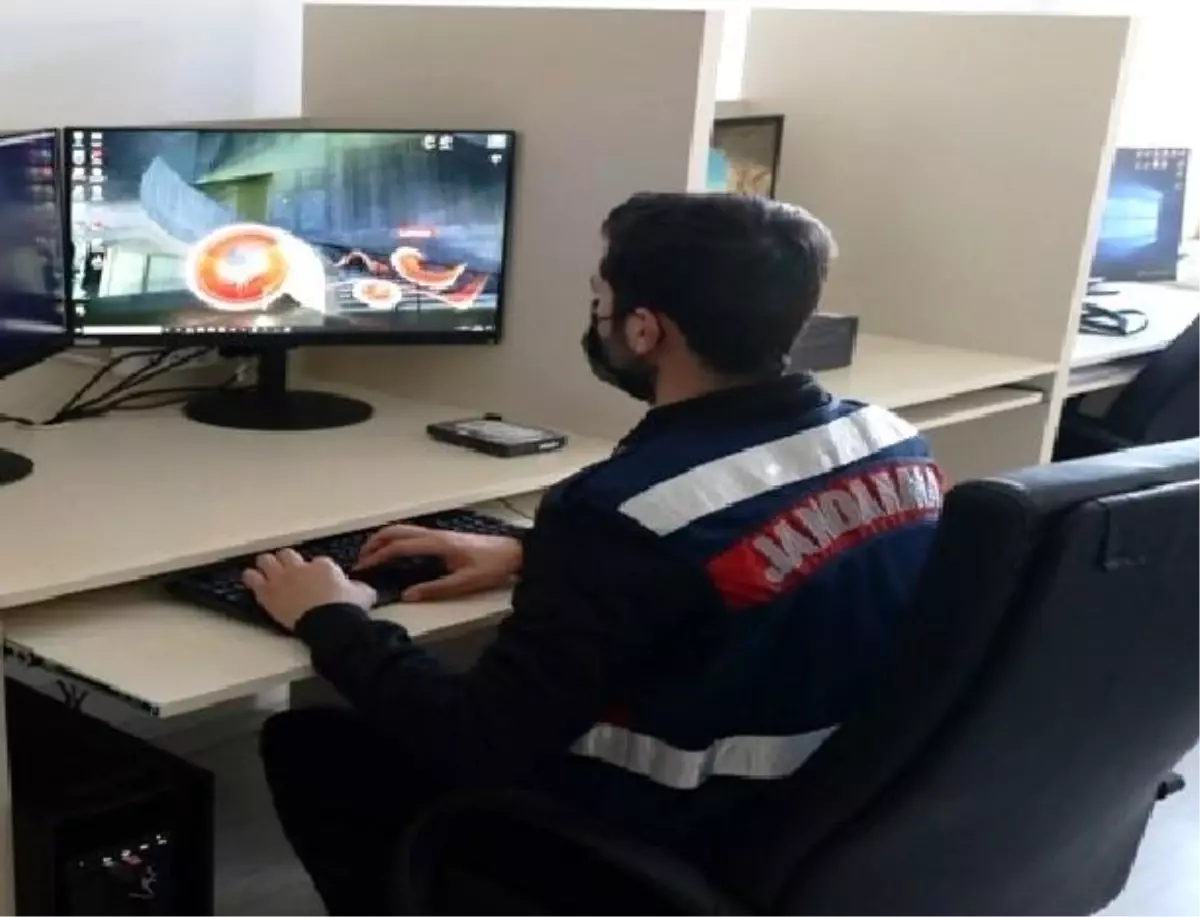 "Efsane Kasım İndirimi" konseptindeki dolandırıcılık sitelerine Jandarma engeli