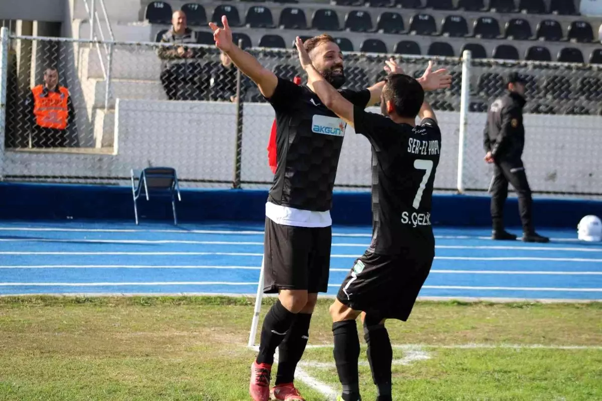 TFF 3. Lig: Efeler 09 SFK: 5 Niğde Anadolu FK: 1