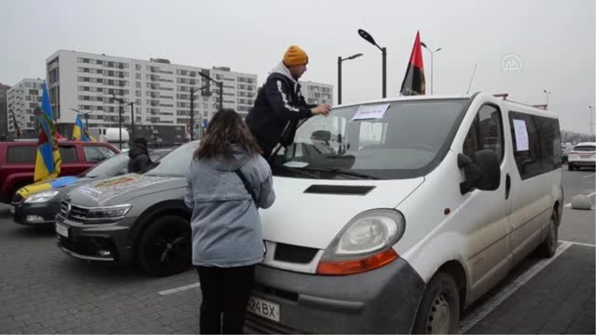 Ukrayna Silahlı Kuvvetleri\'nin esir alınan üyelerine destek için gösteri düzenlendi