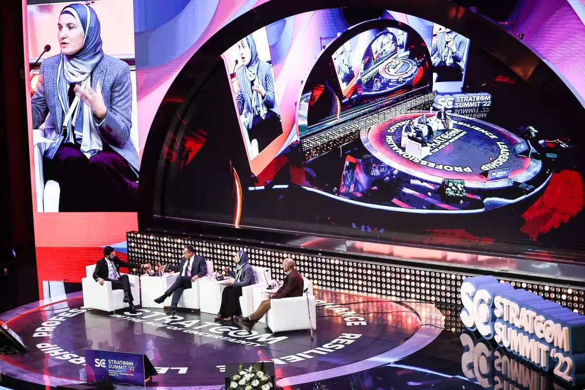 Uluslararası Stratejik İletişim Zirvesi'nde 'Aşırıcılık ve Nefret Söylemi ile Mücadele' paneli