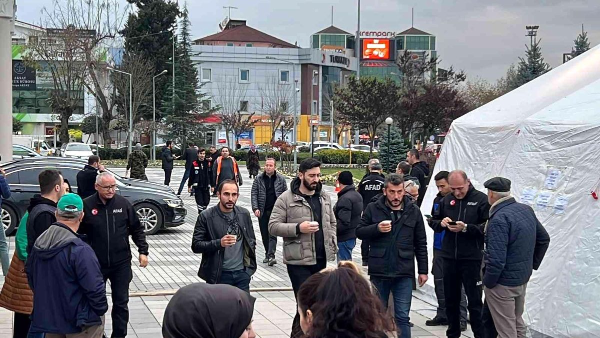 Düzce\'de 3.2 büyüklüğünde deprem