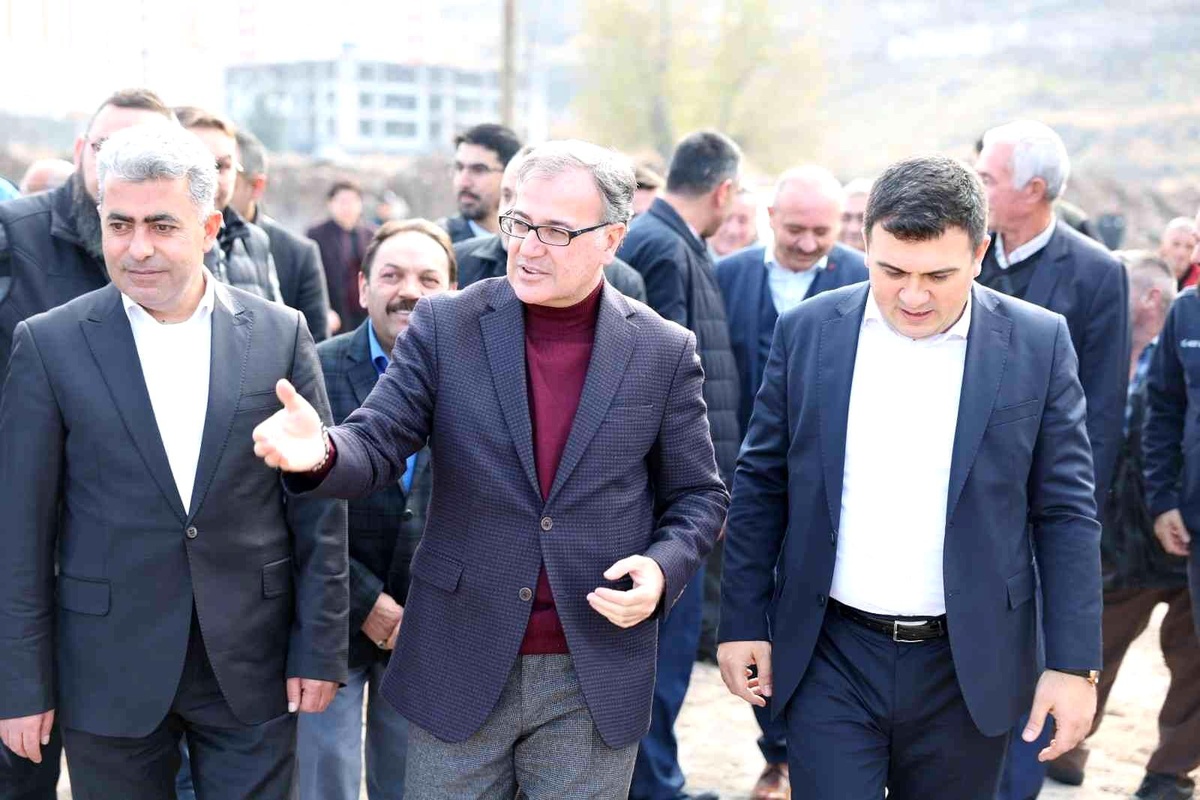 Hacılar\'da Hükümet Konağı ve Belediye Hizmet Binası\'nın temelleri atıldı