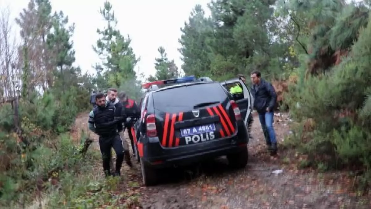 POLİSTEN KAÇAN EHLİYETSİZ SÜRÜCÜ, ORMANDA YAKALANDI; YANINDA AİLESİ DE VARDI