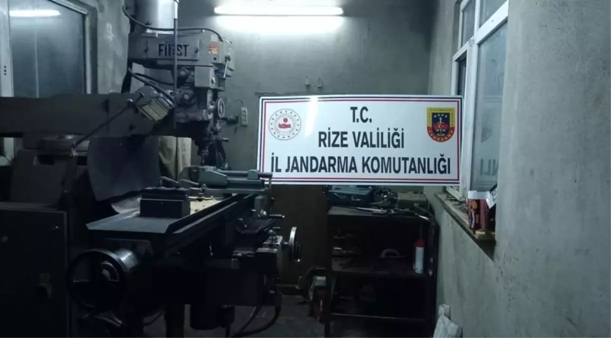 Rize\'de kaçak silah atölyesine düzenlenen operasyonda 2 kişi yakalandı