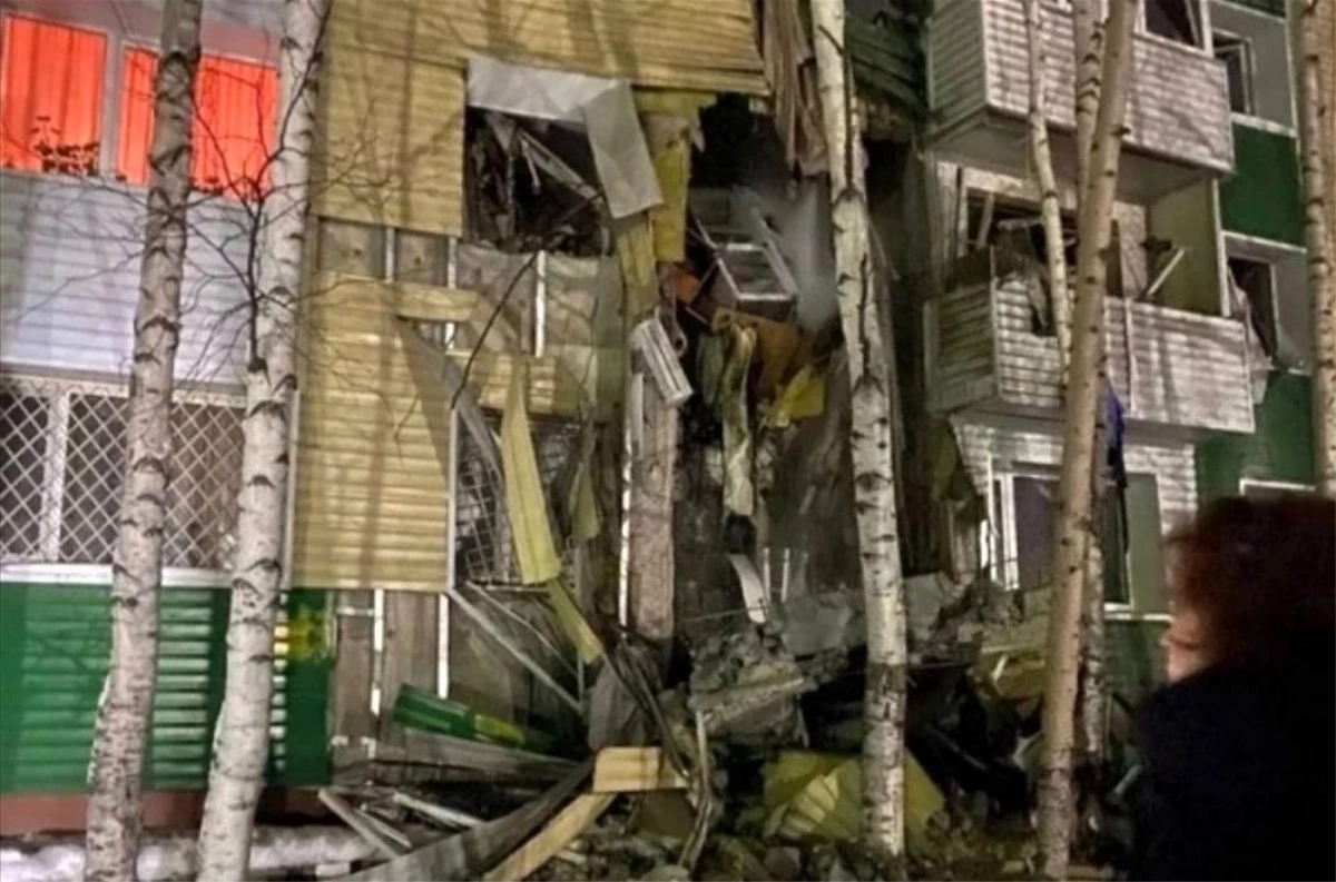 Rusya\'da 5 katlı binada patlama: 4 ölü, 10 yaralı