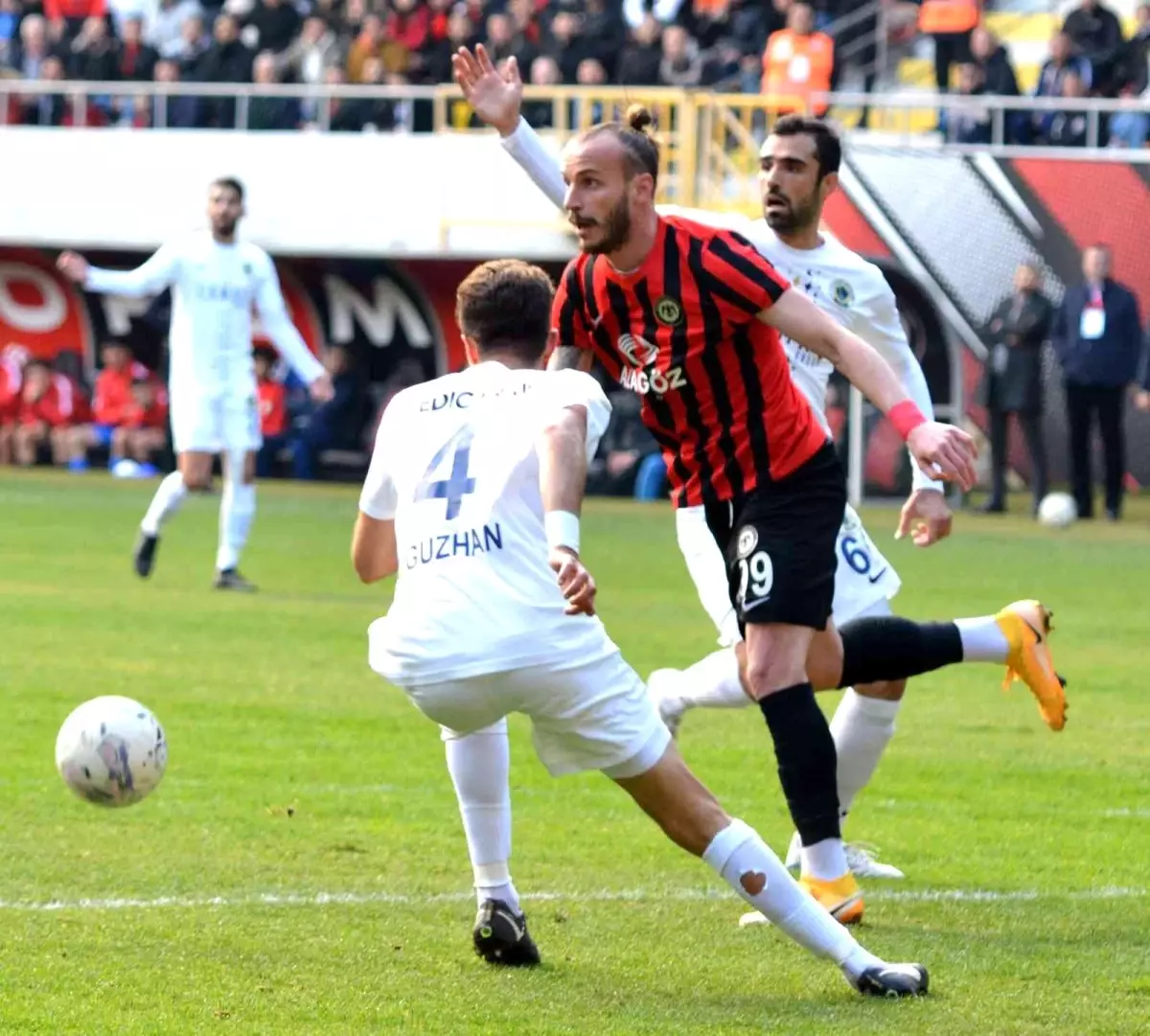 TFF 2. Lig: Çorumspor FK: 2 Menemen FK: 1