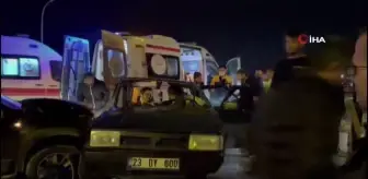 2 aracın çarpıştığı kazada 3 kişi yaralandı