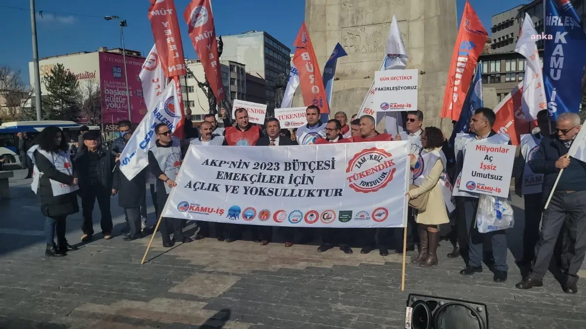 Birleşik Kamu-İş\'ten Ankara\'da Protesto: "Akp İktidarının 2023 Bütçesi Emekçiler İçin Açlık ve Yoksulluğu Dayatmaktadır"