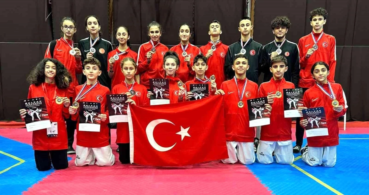 Büyükşehirli sporcular Arnavutluk\'tan boş dönmedi