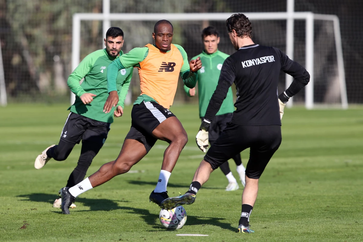 Konyaspor\'un Antalya kampı devam ediyor