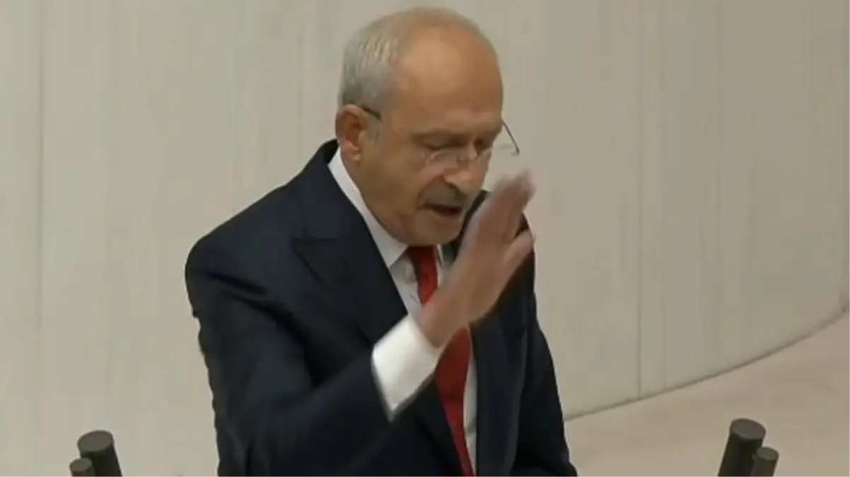 Kemal Kılıçdaroğlu kürsüye vura vura AK Partililere çıkıştı: Çocuk gibi ağlamayın