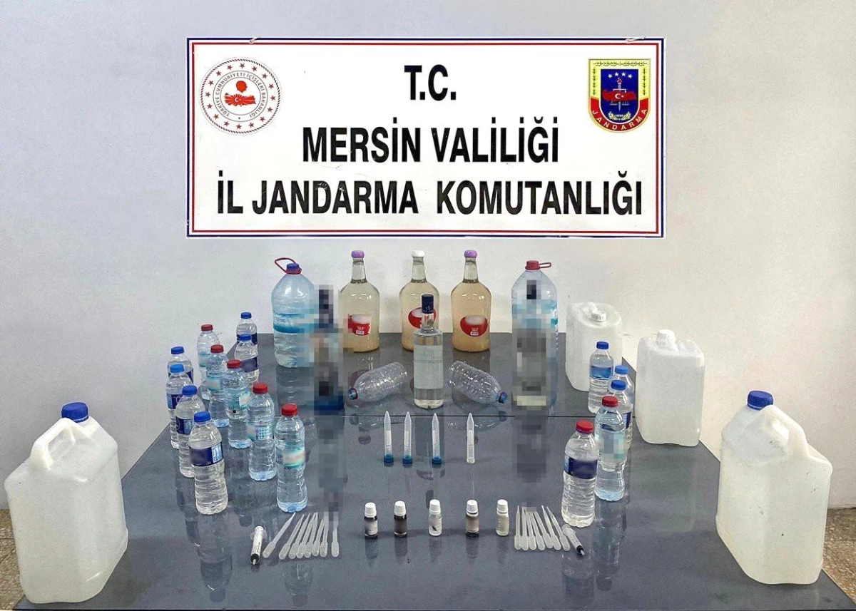 Mersin\'de 53 litre sahte içki ele geçirildi: 2 gözaltı