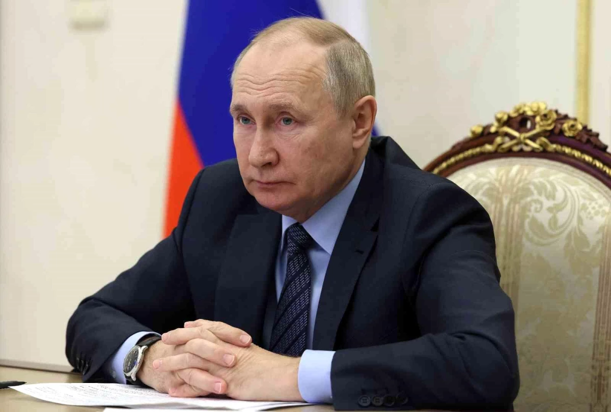 Putin, Rusya\'da LGBT propagandasını yasakladı