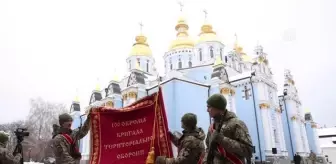 Ukrayna'da 'Bölgesel Savunma Kuvvetleri'ne sancakları verildi