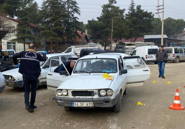 Baba-oğula kanlı pusu! Araçlarını kurşun yağmuruna tuttular, ikisi de hayatını kaybetti