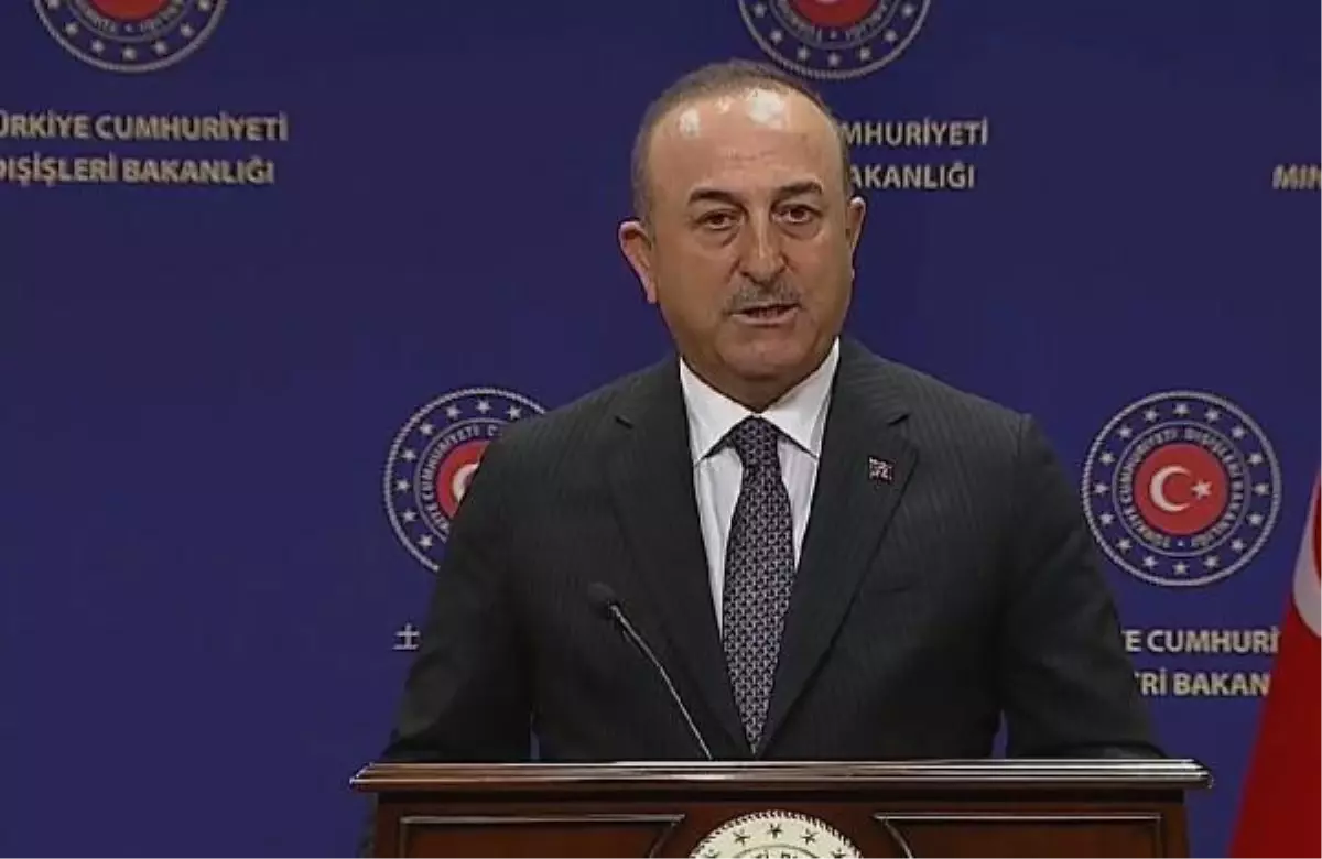 Bakan Çavuşoğlu\'ndan Yunanistan\'a: Barışı istemiyorsa biz de gereğini bir gece ansızın yaparız