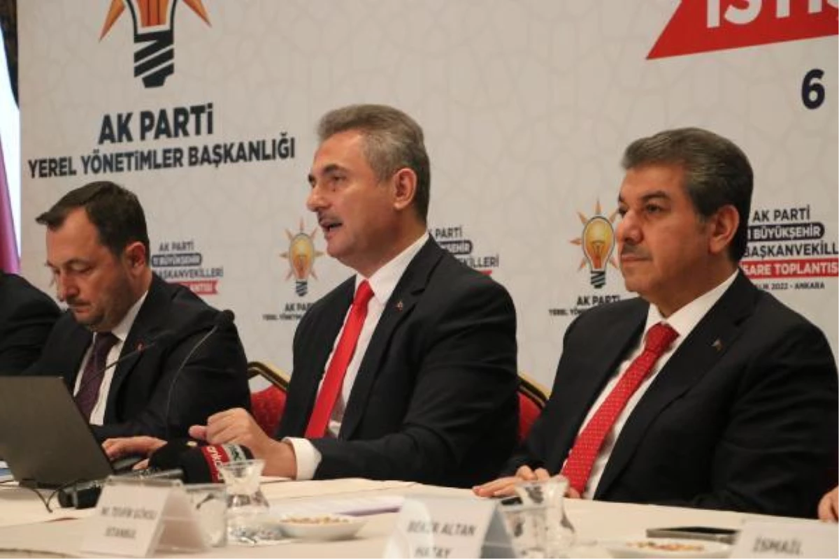 CHP\'li 11 büyükşehir belediyesindeki AK Parti\'li grup başkan vekillerinden ortak açıklama