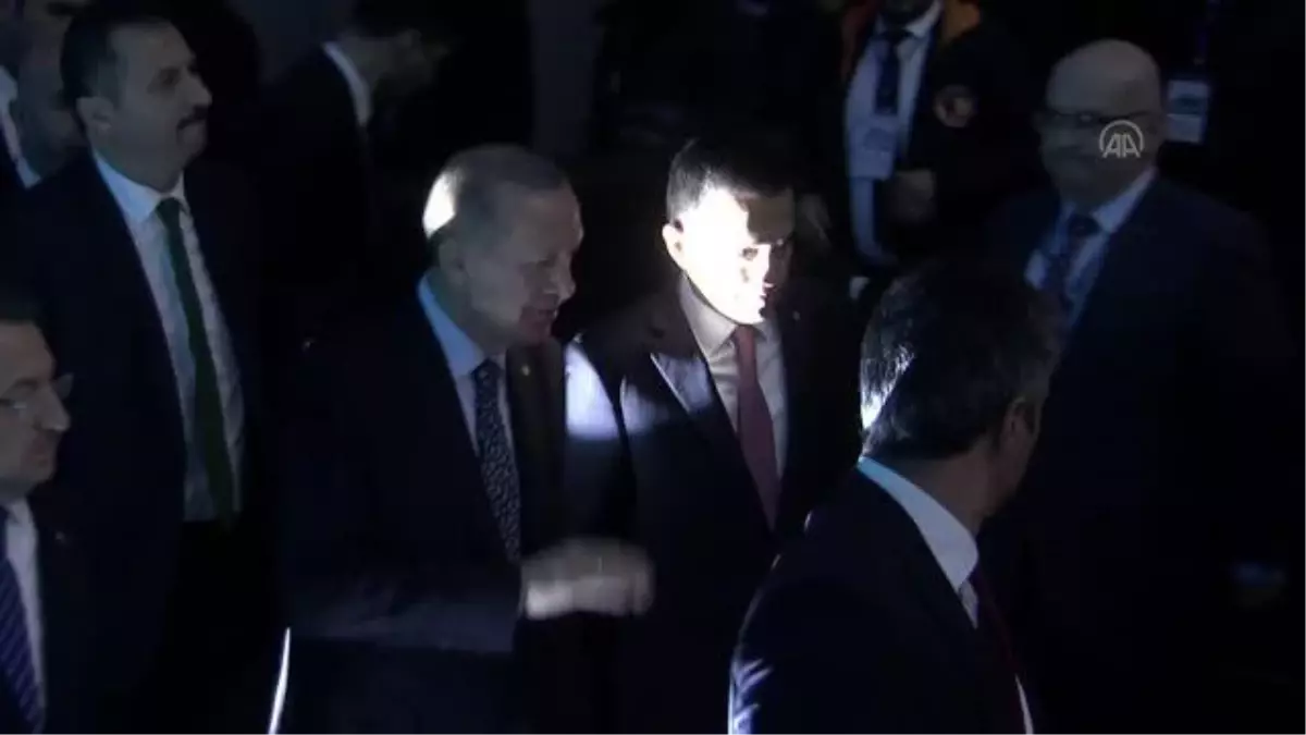 Cumhurbaşkanı Erdoğan: "İşçi-işveren kesimi arasındaki diyalog güçlü olmadığı zaman sosyal huzursuzluk yaşanması kaçınılmazdır"