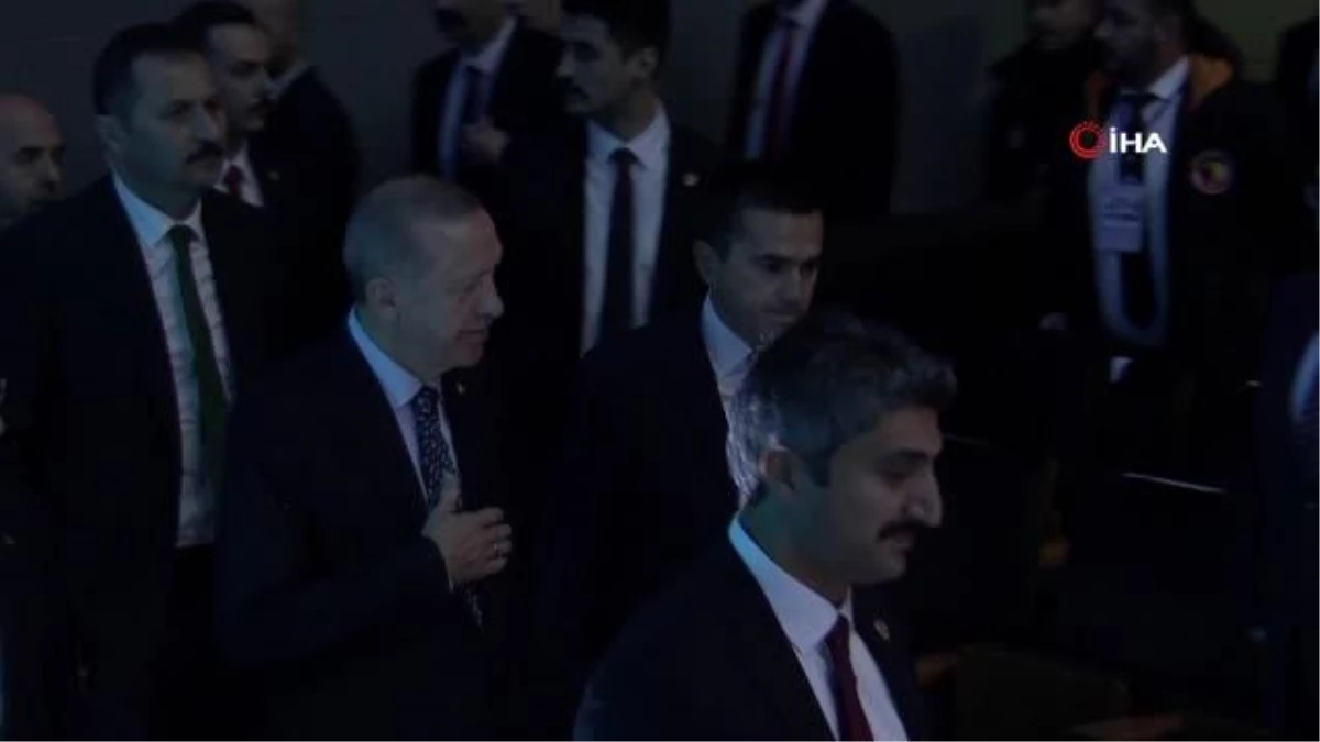 Cumhurbaşkanı Recep Tayyip Erdoğan: "Türkiye\'nin kaderi artık birilerinin elinde değil, artık kaderimizi milletimizin kendisi belirliyor"
