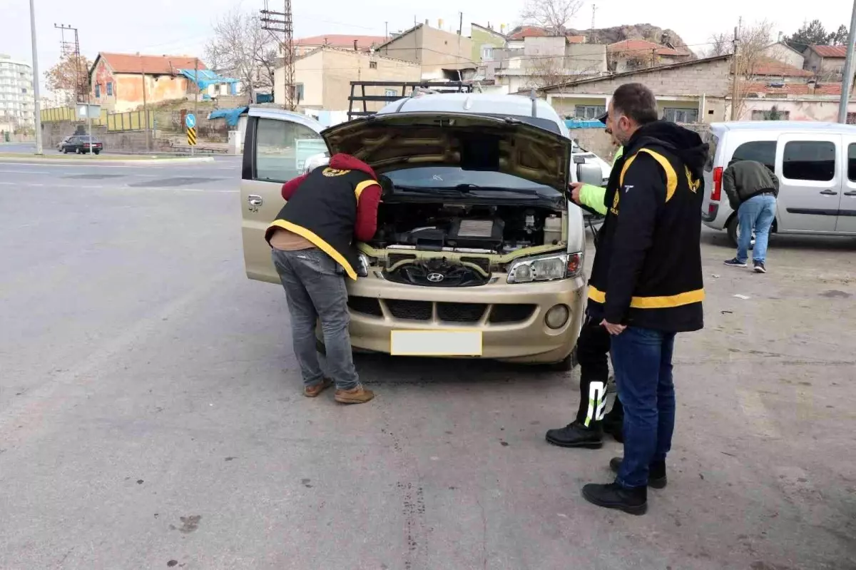 Kayseri\'de Oto Hırsızlık Büro Amirliği ekipleri denetim yaptı