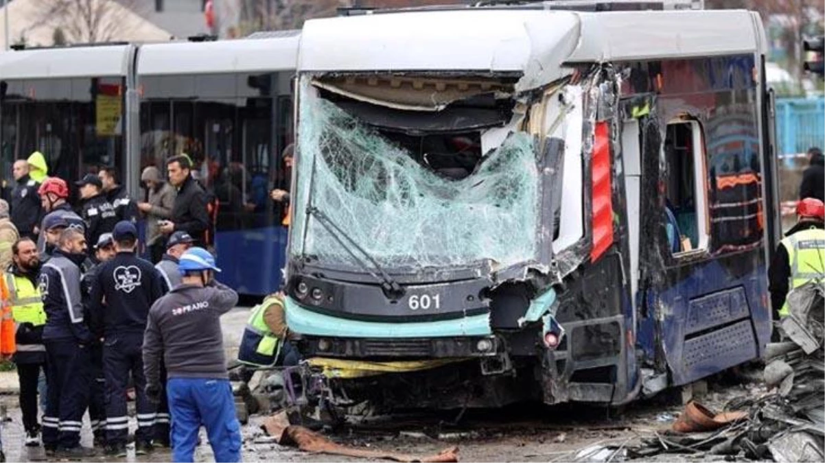 33 kişinin yaralandığı kazada İETT otobüsüne çarpan tramvay vatmanı tutuklandı