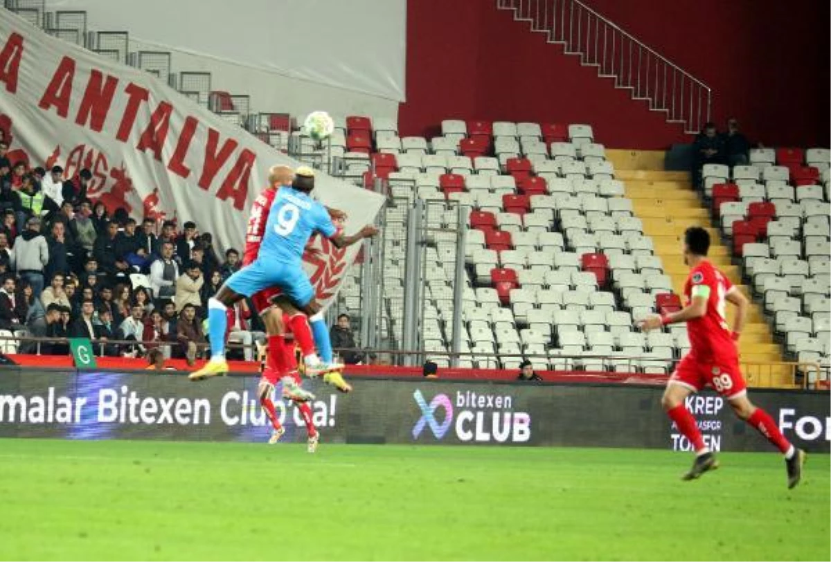 Antalyaspor, hazırlık maçında Napoli\'ye 3-2 kaybetti