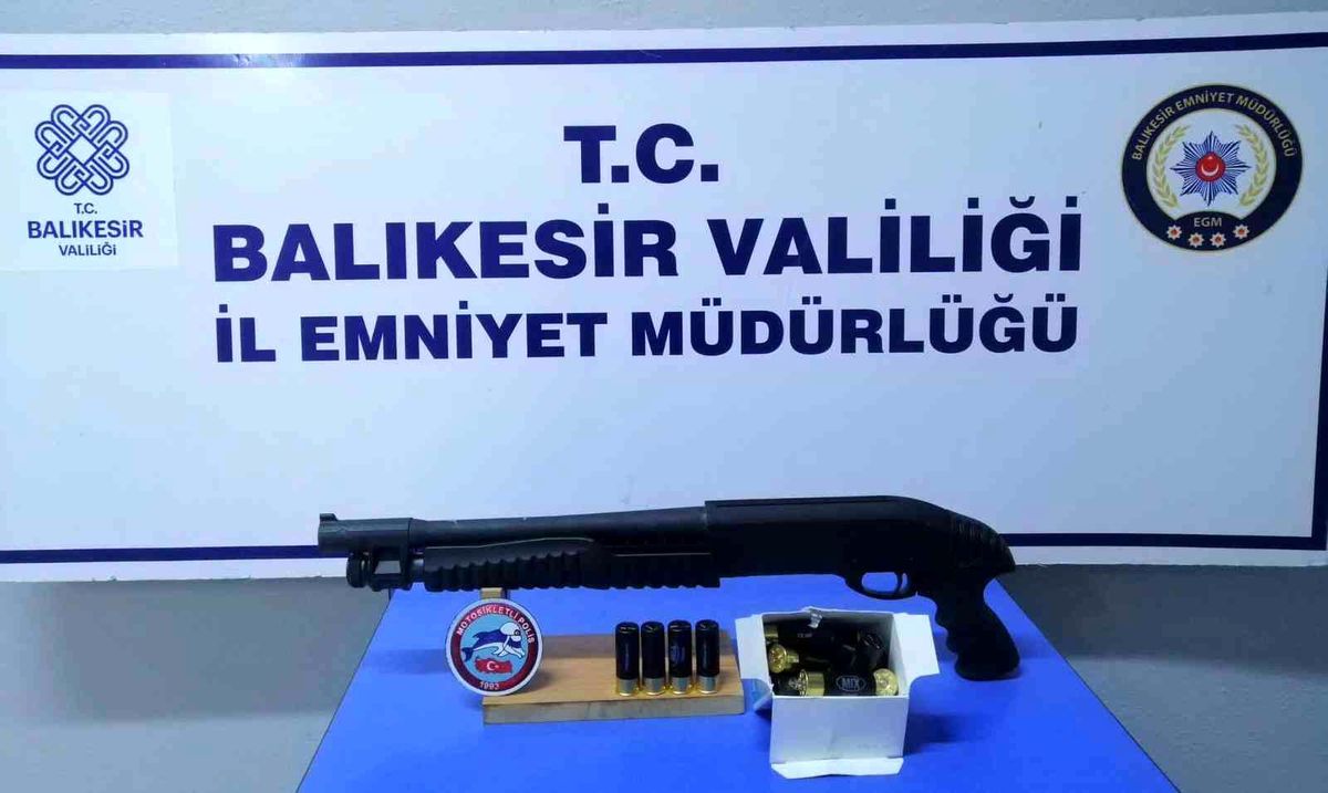 Balıkesir\'de aranan 62 şahsa gözaltı