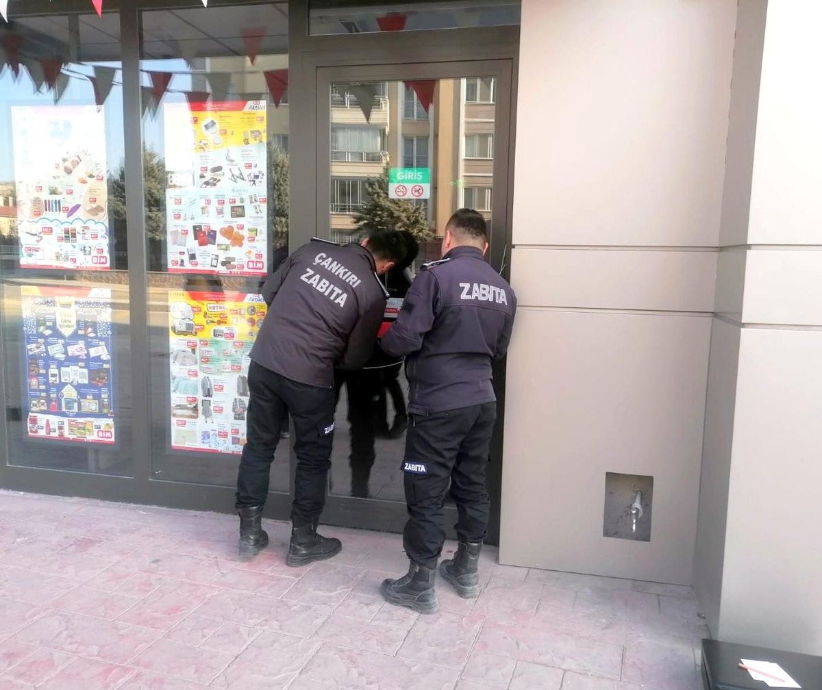 Çankırı\'da 2 zincir market evrak eksikliği sebebiyle kapatıldı