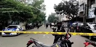 Endonezya'da polis merkezine bombalı saldırı (2)