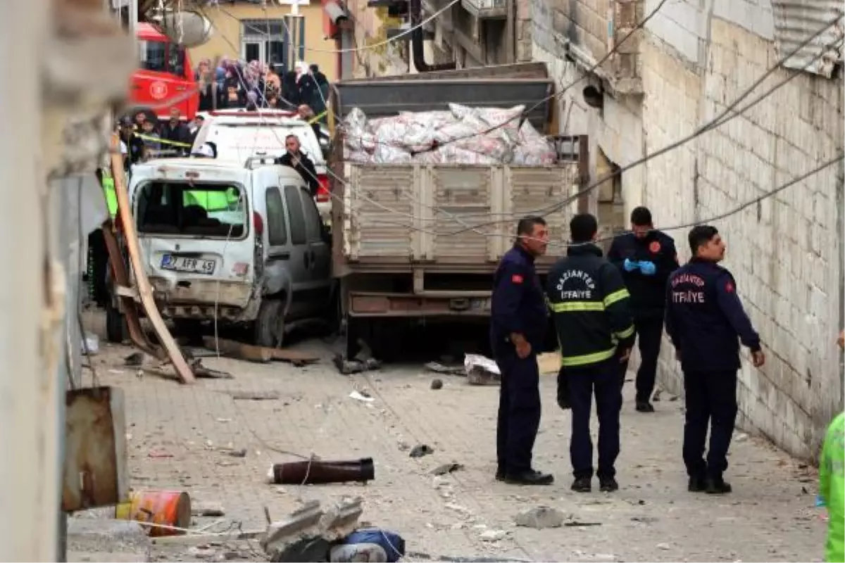 FRENİ BOŞALAN KÖMÜR YÜKLÜ KAMYONET, ÇOCUKLARA ÇARPTI 1 ÖLÜ, 2 YARALI