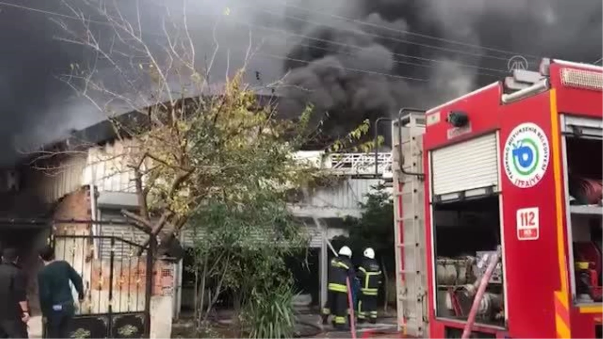 Halı yıkama fabrikasında çıkan yangın hasara neden oldu