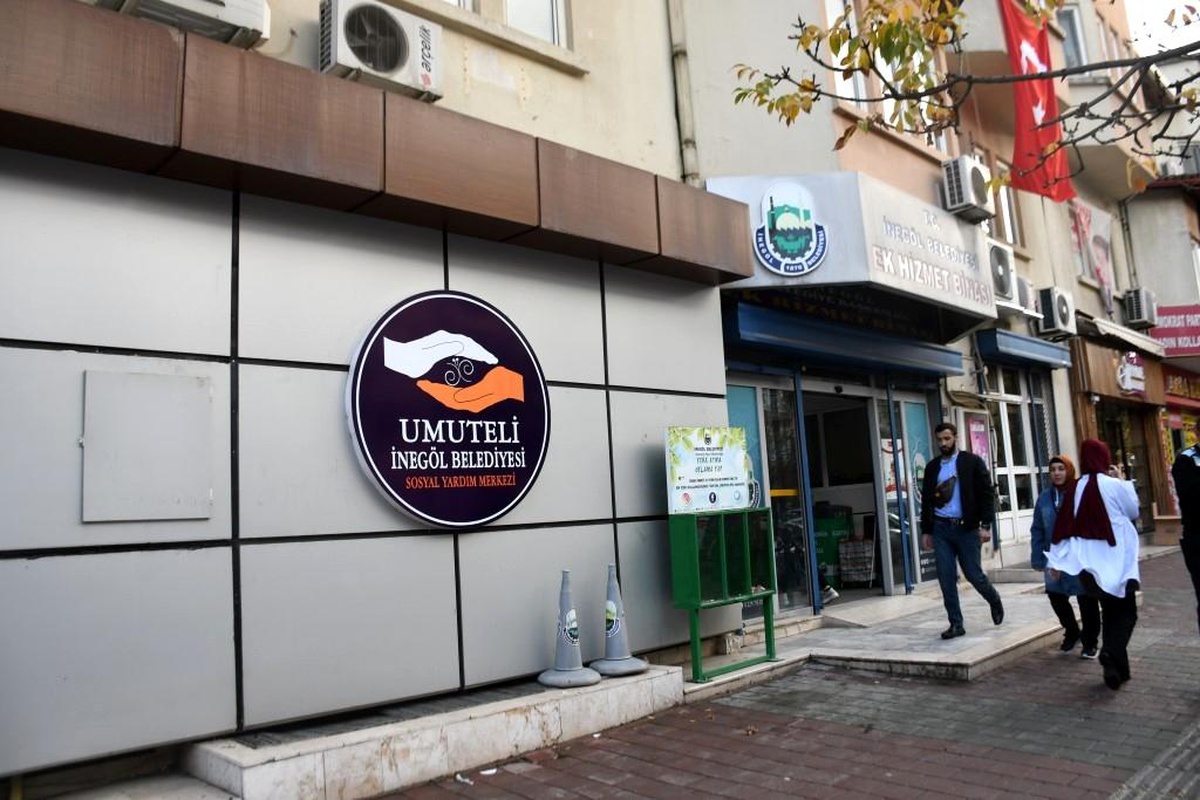 İnegöl\'de 616 aileye 924 bin lira ısınma yardımı yapıldı