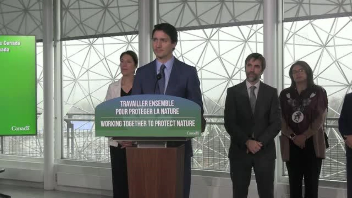 Kanada Başbakanı Trudeau, Montreal\'de basın toplantısı düzenledi