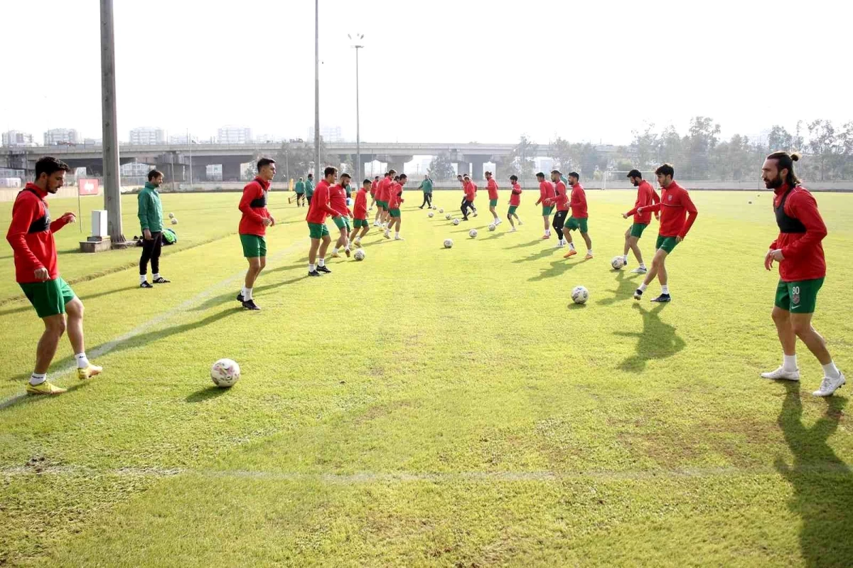 Karşıyaka\'da, Kütahyaspor karşılaşmasının hazırlıkları devam ediyor