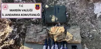 Mardin kırsalında PKK'lı teröristlerin 4 malzeme deposu imha edildi