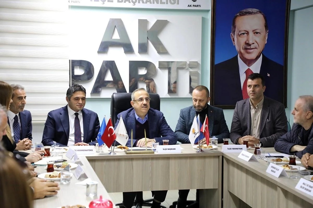 AK Parti İzmir İl Başkanı Sürekli: "Kuzeyde Foça ve Dikili\'yi de alacağız"