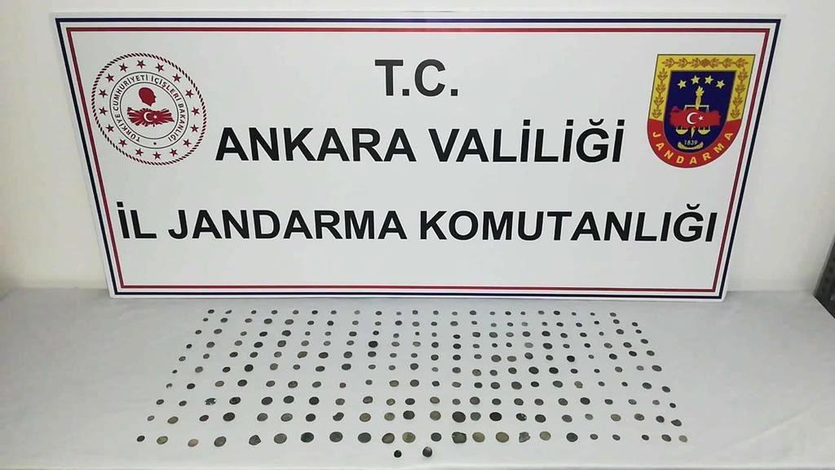 Başkent\'te tarihi eser kaçakçılarına operasyon