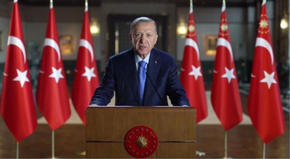 Cumhurbaşkanı Erdoğan: "Tedbirlerin etkisiyle inşallah önümüzdeki yılbaşından itibaren enflasyonun boynunu kırmış olacağız."
