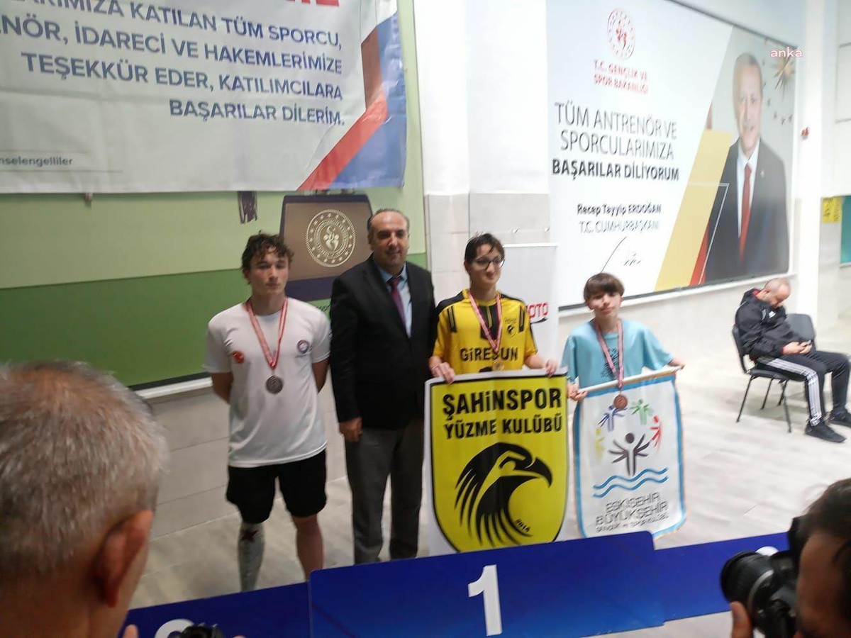 Eskişehirli Özel Sporcular Türkiye Şampiyonası\'ndan Madalyayla Döndü