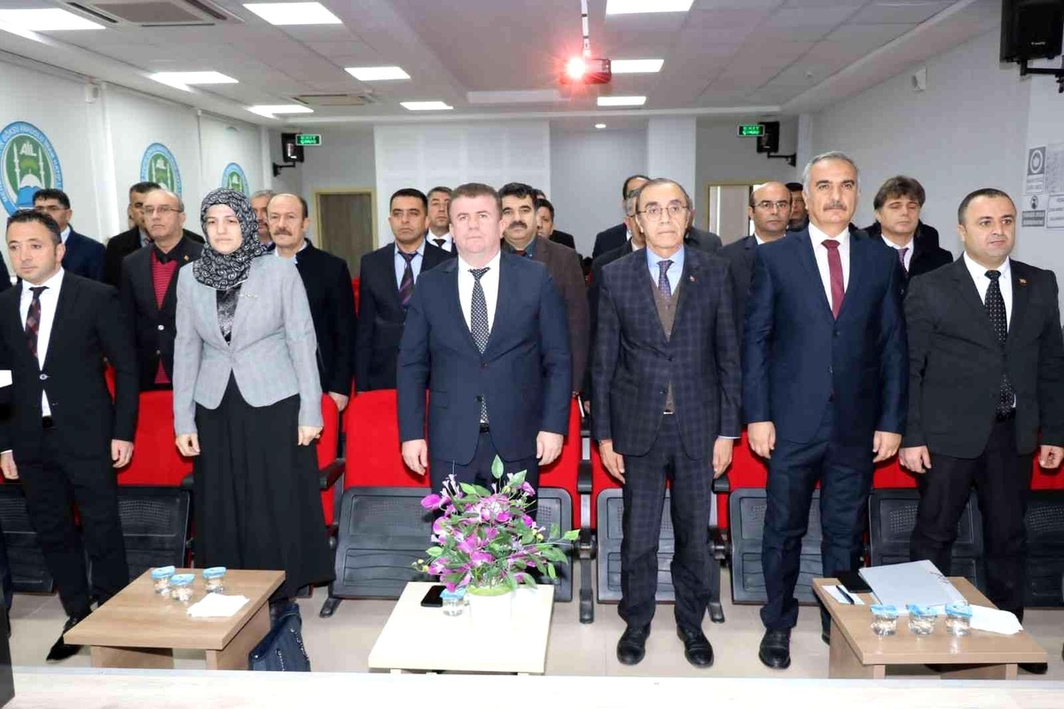 Gölbaşı\'nda LGS ve YKS değerlendirme toplantısı yapıldı