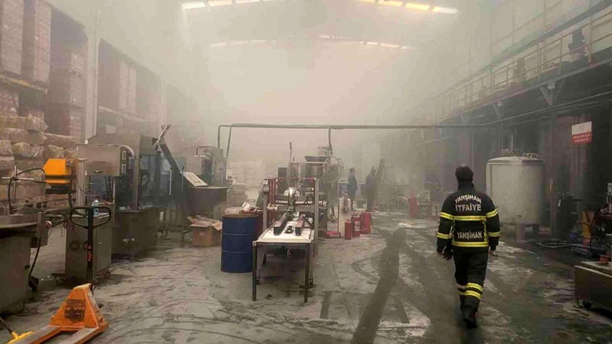 Kırıkkale\'de madeni yağ fabrikasında yangın