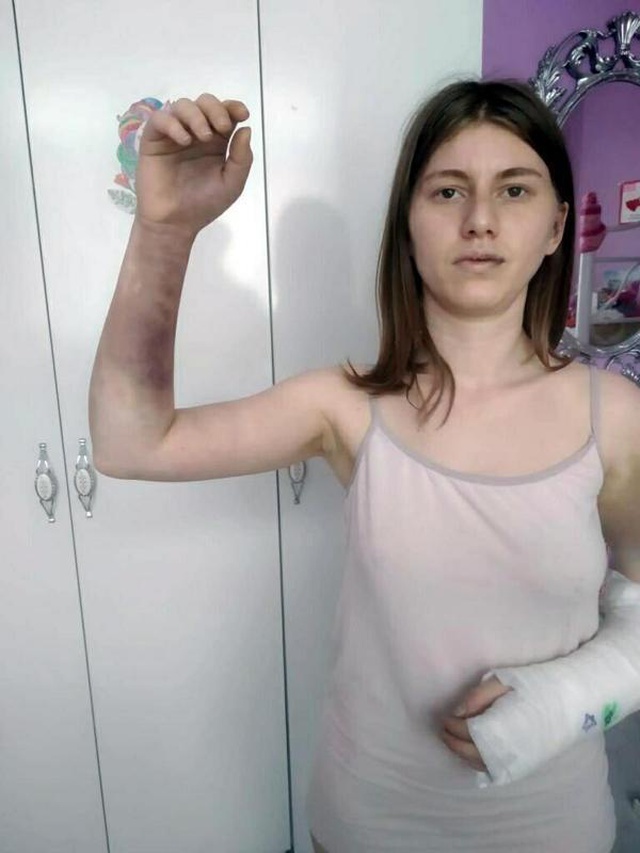 Genç kıza işkence edip, çıplak fotoğraflarını yaymakla tehdit eden şahıs cezasız kalmadı Genç kıza işkence edip, çıplak fotoğraflarını yaymakla tehdit eden şahıs cezasız kalmadı