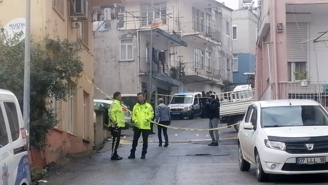 Miras davası kanlı bitti! Kardeşlerin kavgası sonrasında ölü ve yaralılar var Miras davası kanlı bitti! Kardeşlerin kavgası sonrasında ölü ve yaralılar var