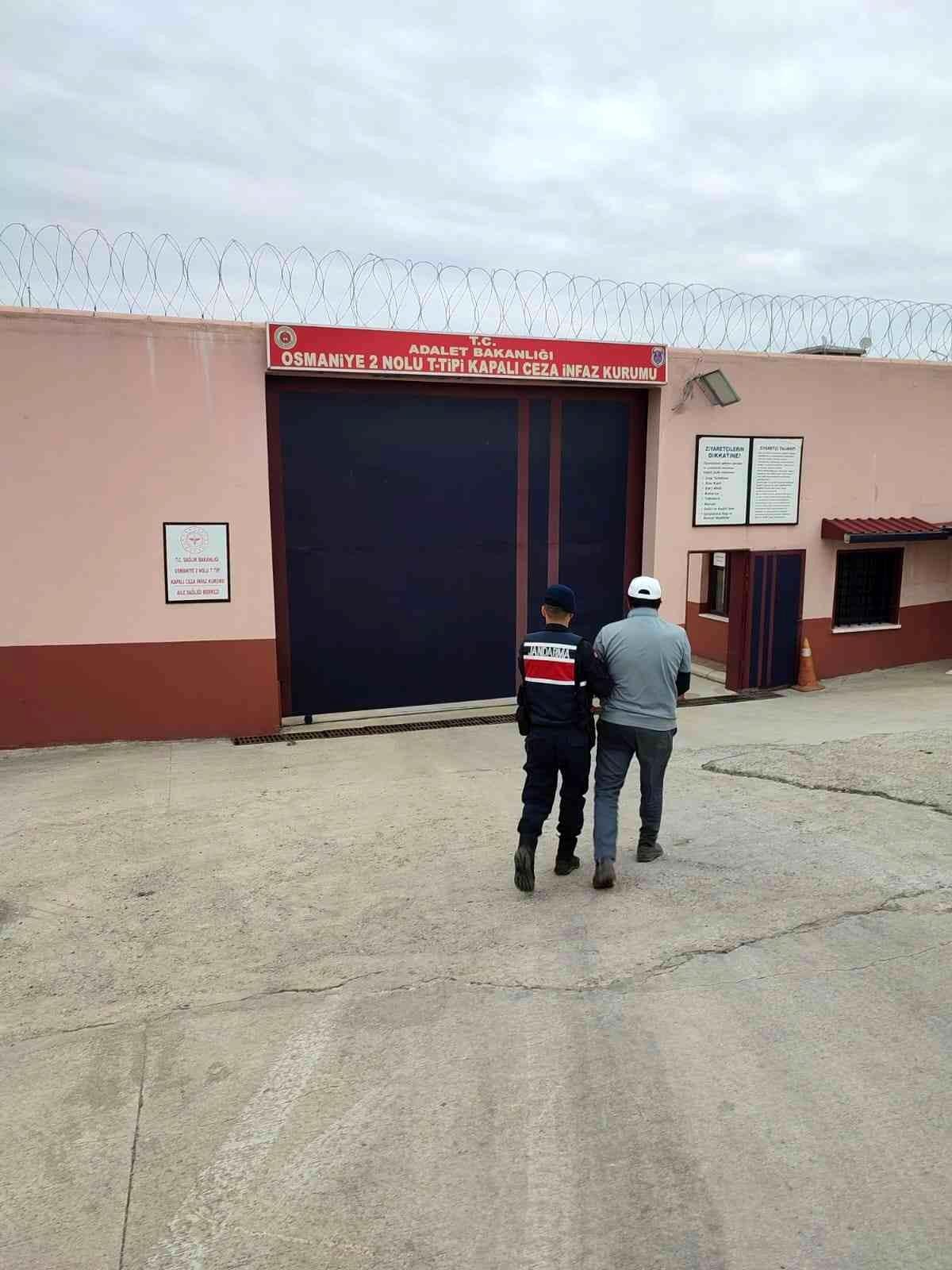 Osmaniye\'de 4 yıl hapis cezasıyla aranan hükümlü yakalandı