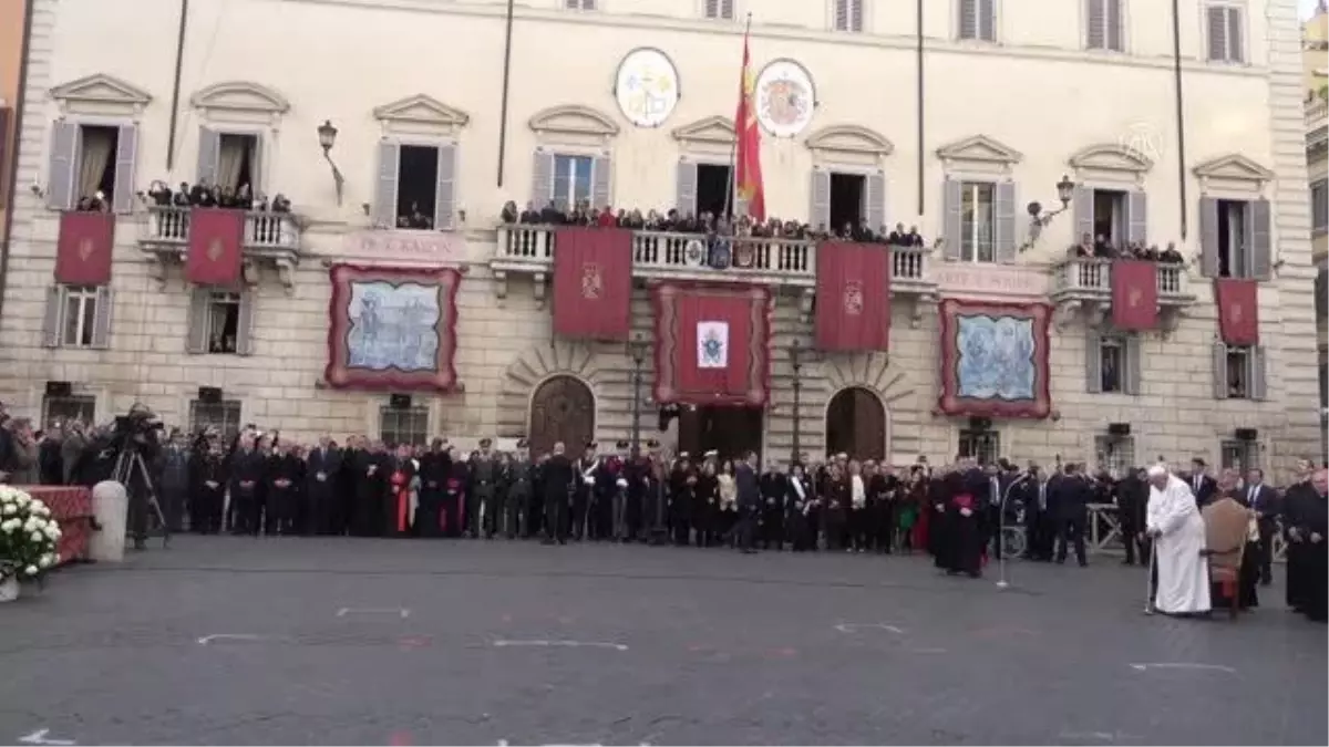 Papa Franciscus, "Immaculata Heykeli" önünde düzenlenen törene katıldı